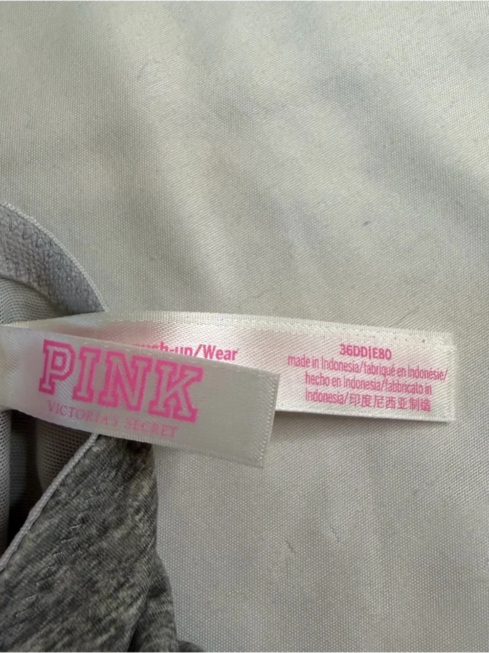 Victoria’s Secret PINK Wear Everywhere Push-Up Bra‎ Gray 36DD Racerback